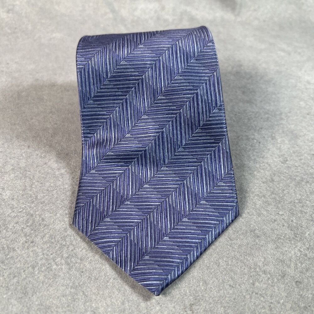 Geoffrey Beene tie Blue Geometric Pattern Silk USA